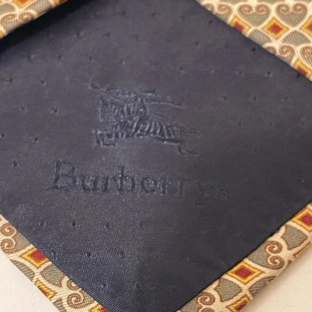 Burberry beautiful ties in good condition